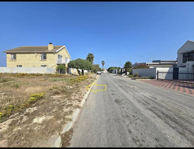 LAND FOR SALE IN BRITANNIA BAY